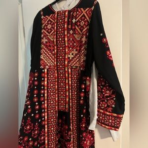 Palestinian Thob tatreez falasteeni